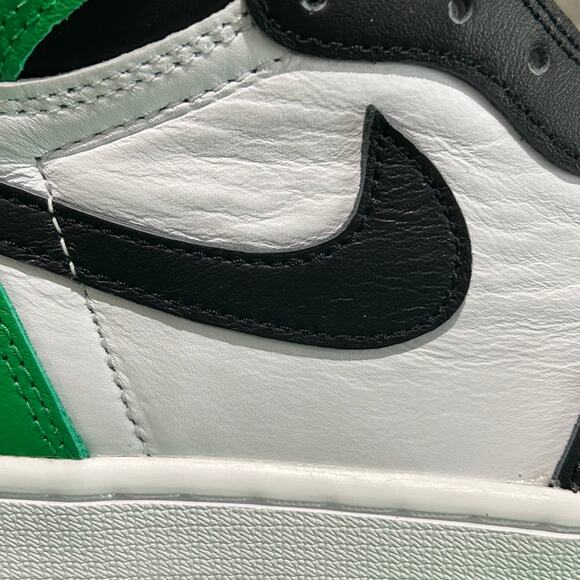 Nike Air Jordan 1 Retro High OG Black Lucky Green Men Sz 8.5 - Picture 12 of 16